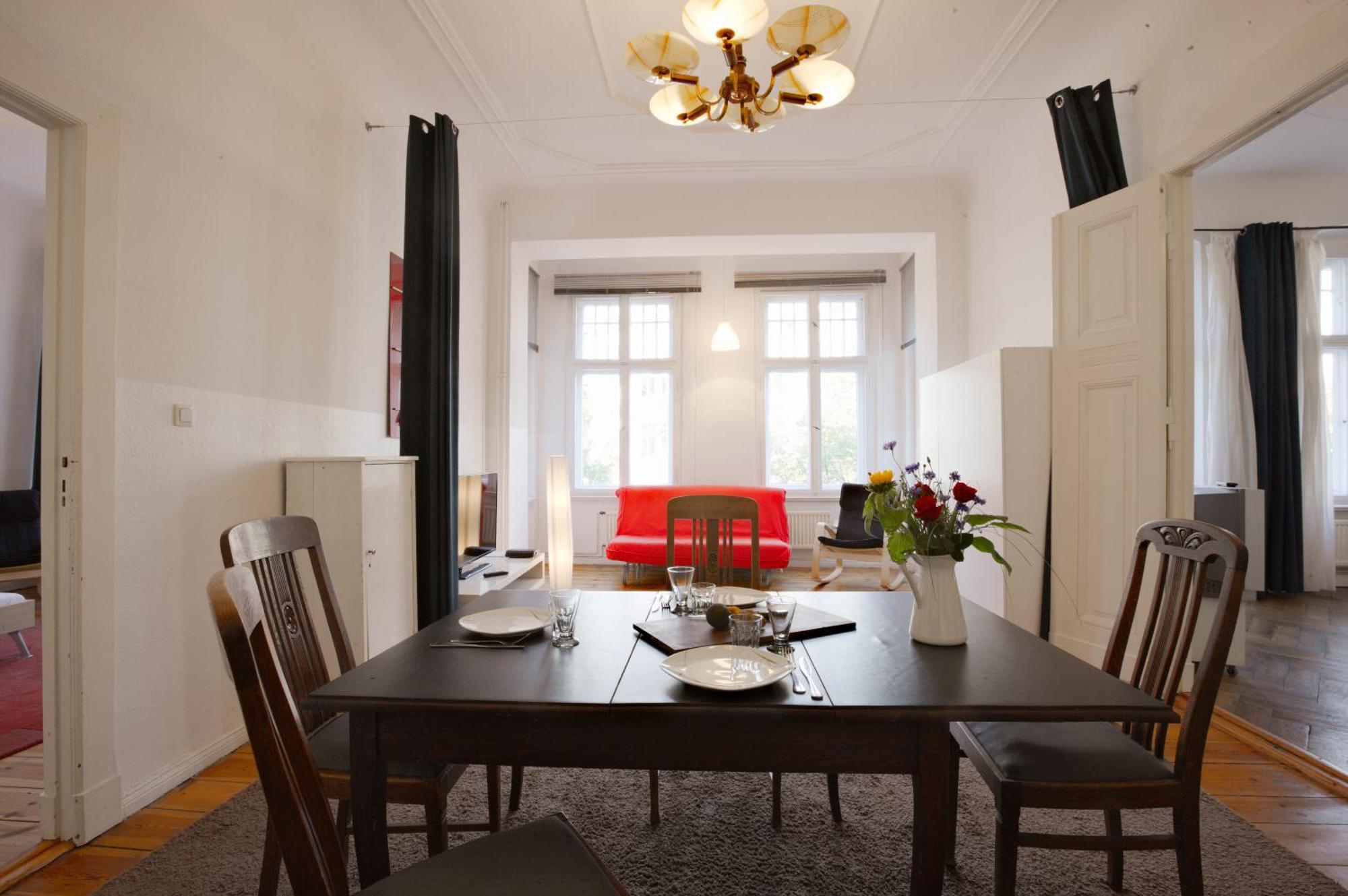 Elegante Altbauwohnung Berlín Exterior foto